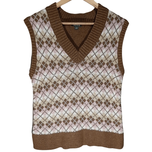 wild fable Tops - Knit Shrug Sweater Vest Argyle Pattern Size S